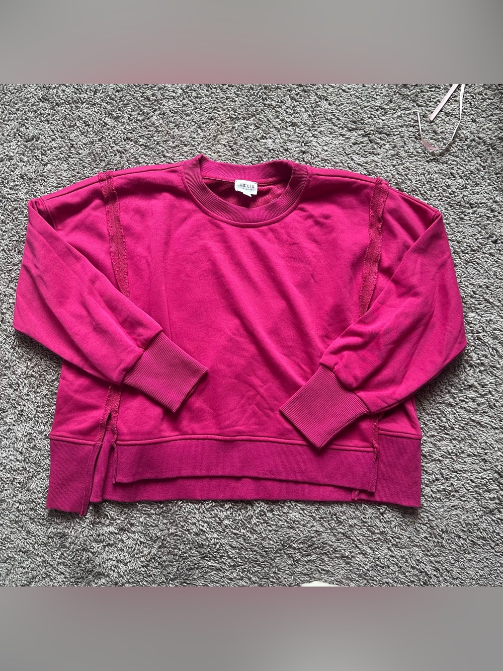 Le Lis Fuchsia Crewneck Sweatshirt